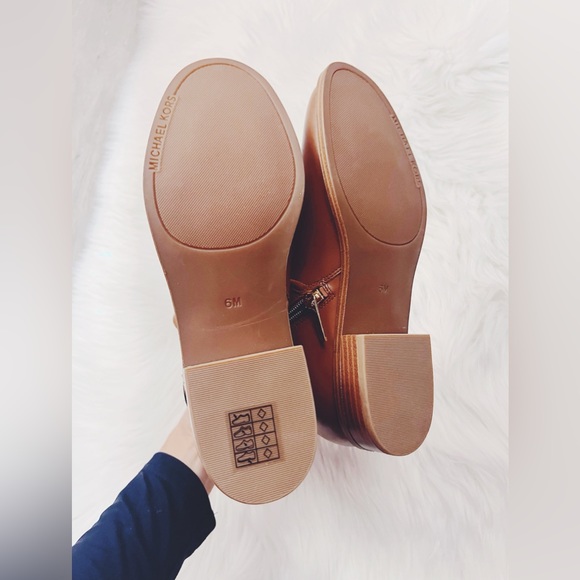 MICHAEL KORS 
Carmen Leather Ankle Boot✨brand new - Picture 3 of 10